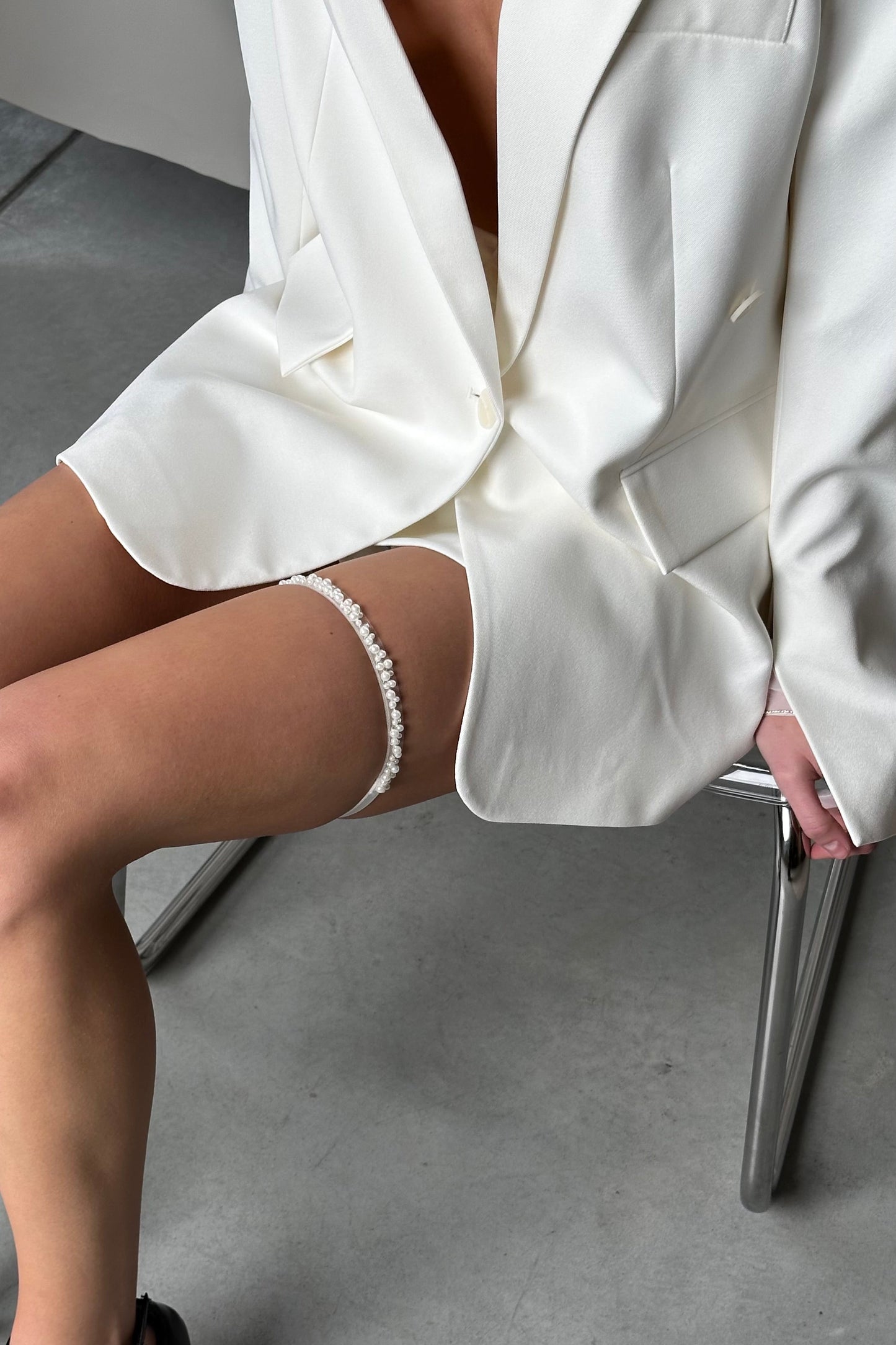 MAGIC PEARL GARTER