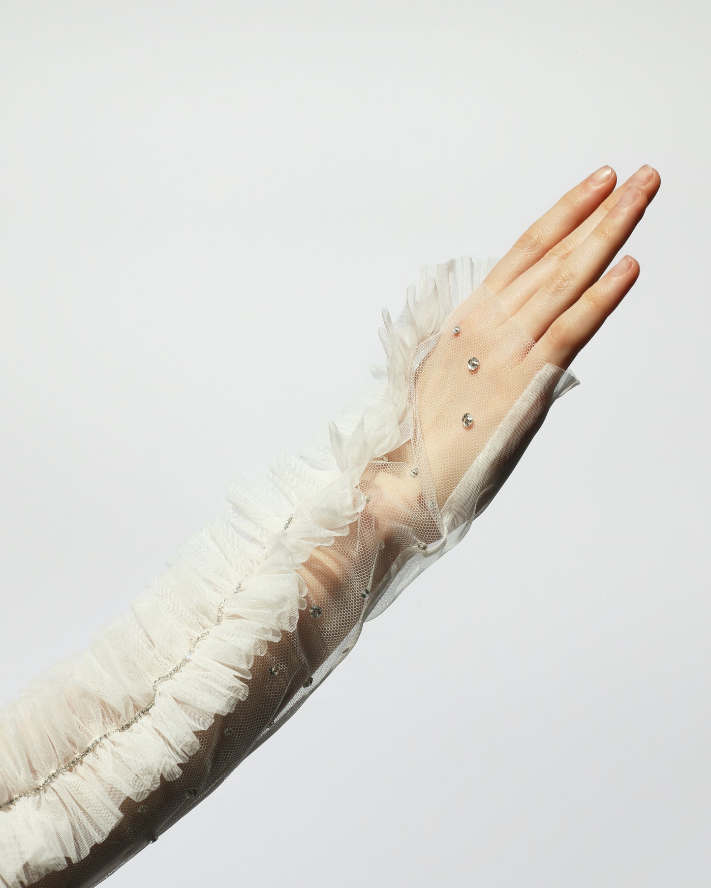 RUFFLE FINGERLESS GLOVES