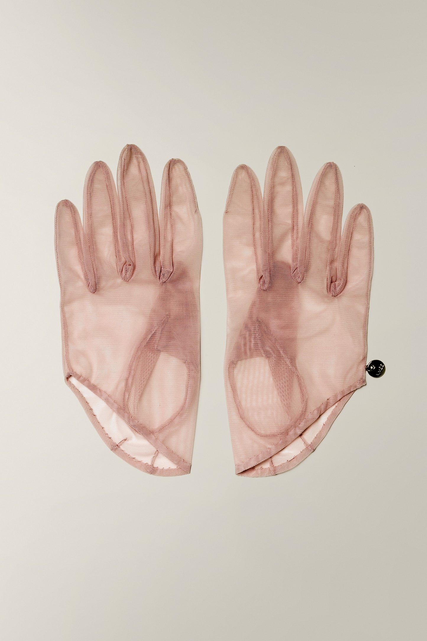 ROMANTIC GLOVES