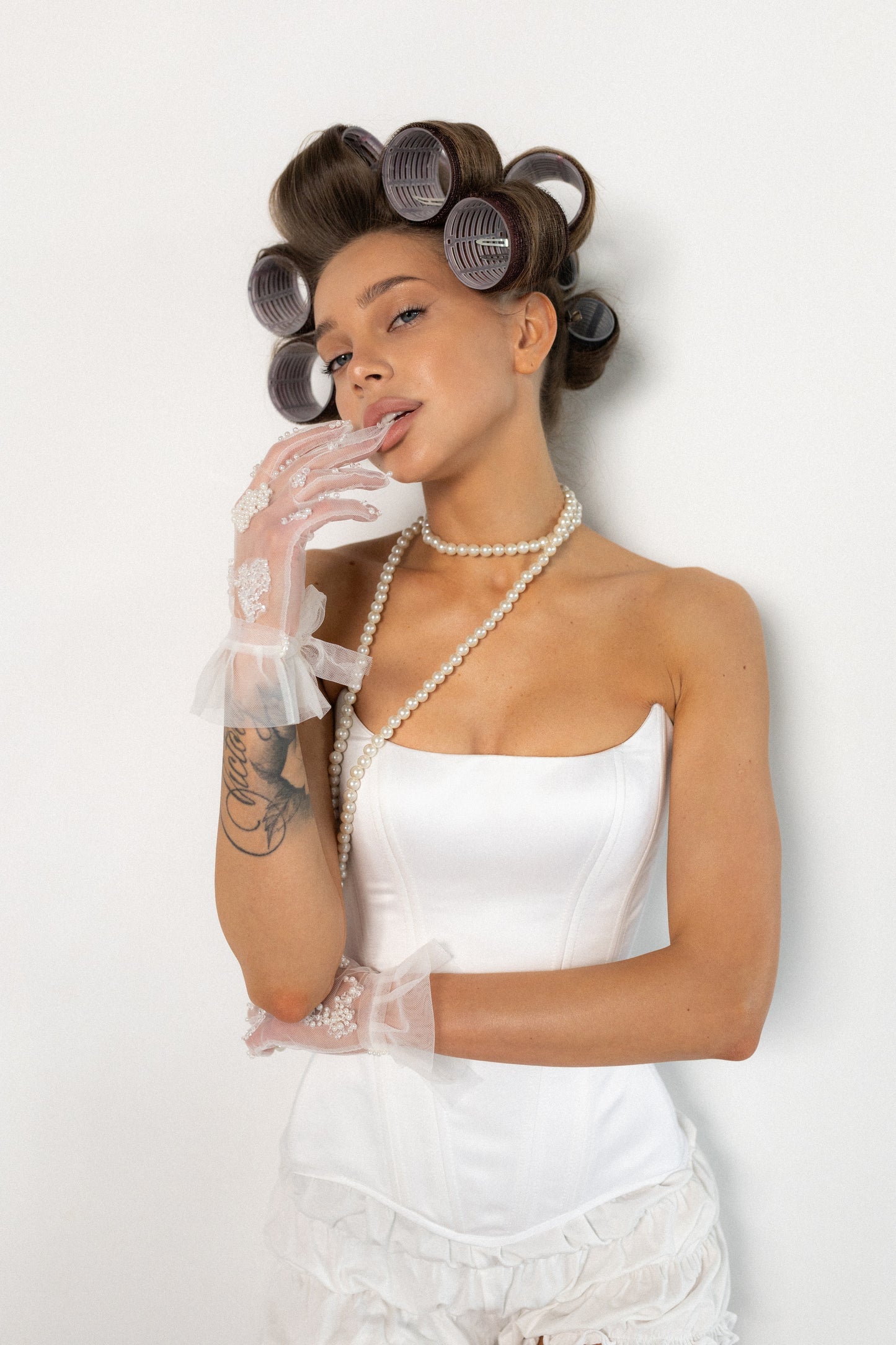 PEARL GLOVES