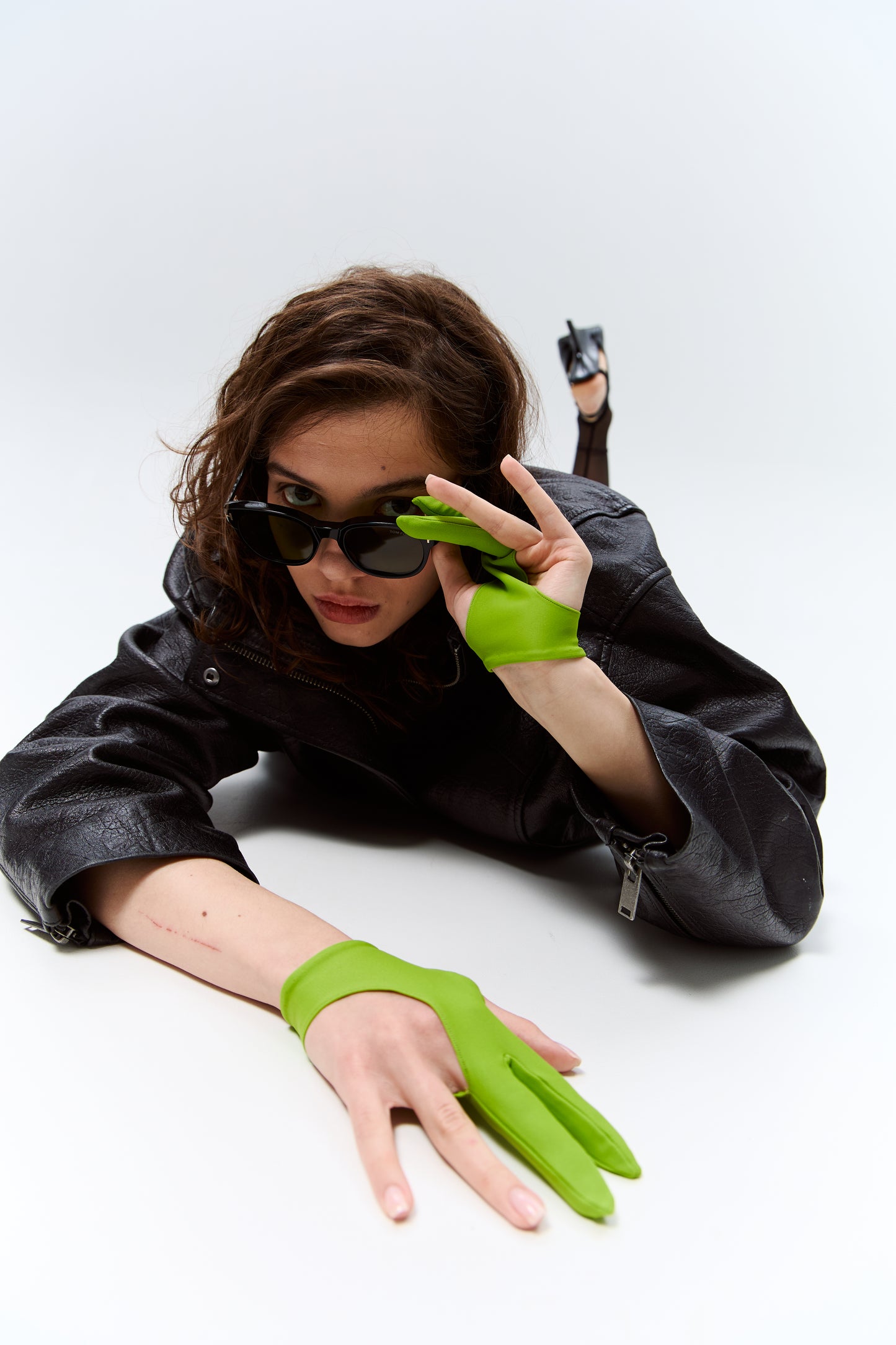 SHIFT-LIME GLOVES